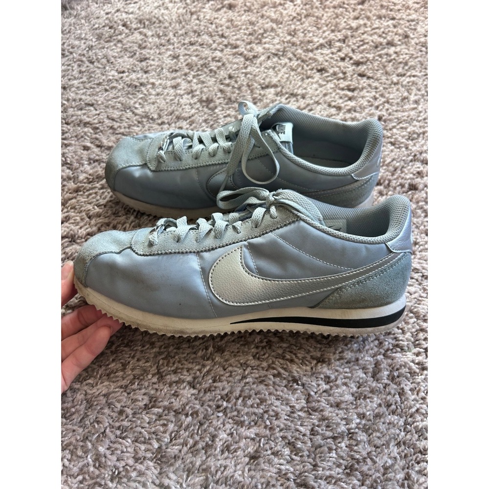Nike Women's Cortez Light Pumice Silver Casual Athletic Sneakers SZ 9.5